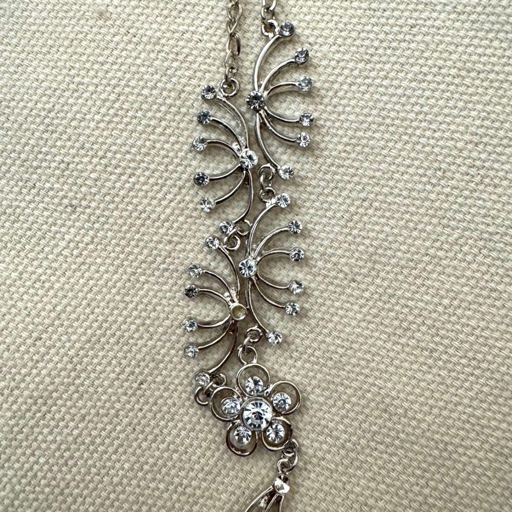 Women’s silver necklace with matching earrings cubic zirconia
